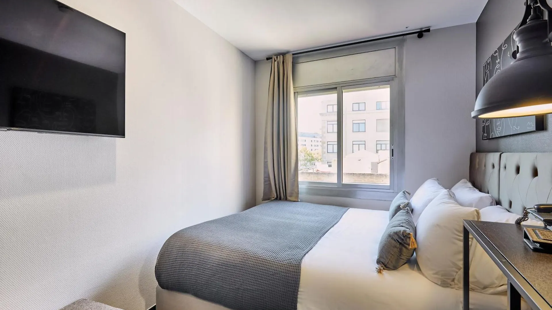 Hotel Cortes Rambla Barcelona