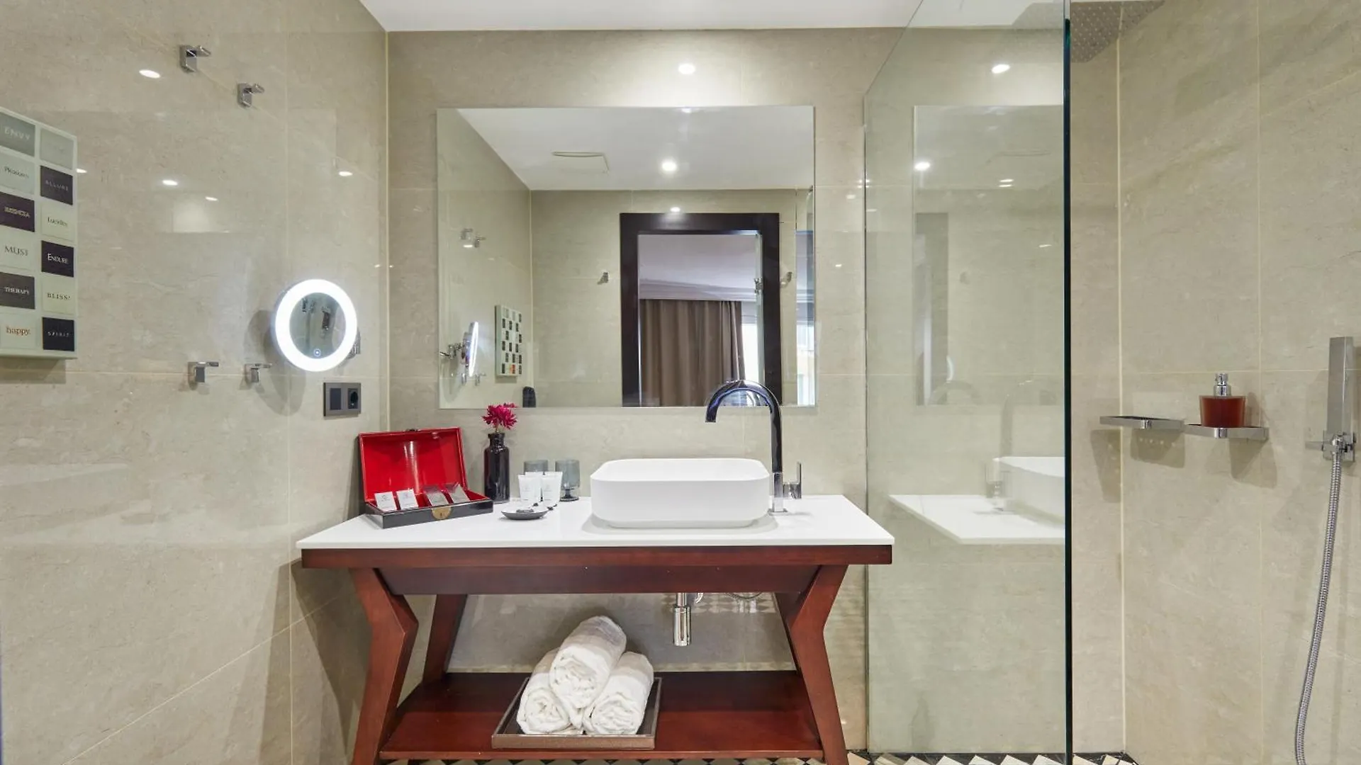 Hotel Cortes Rambla Barcelona