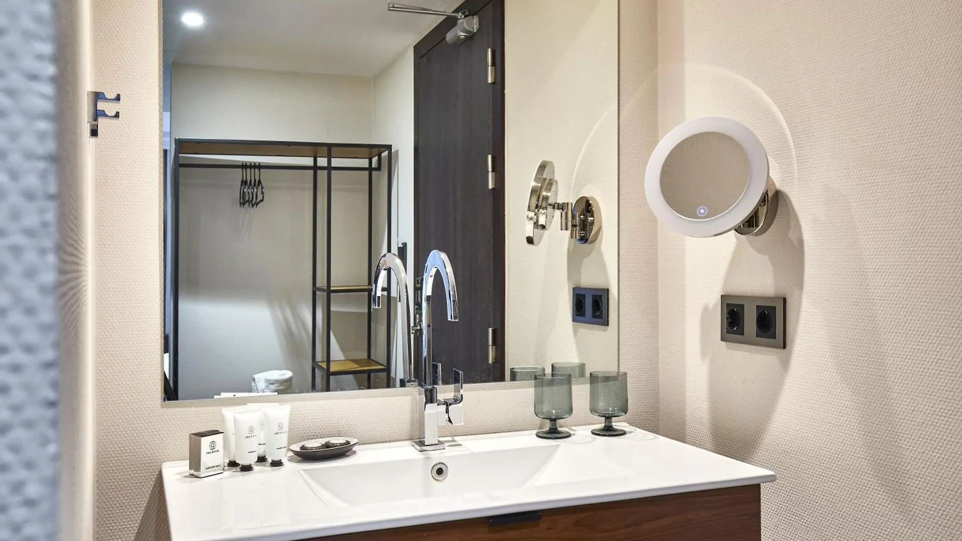 ***  Hotel Cortes Rambla Barcelona Spain